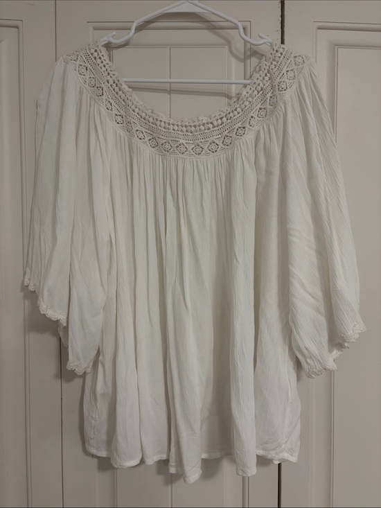 Anthropologie Tops - Anthropologie White Crochet Yoke Peasant Tunic